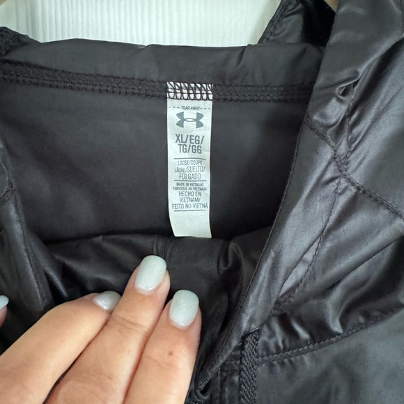 NWT hooded weather resistant vest - Picture 5 of 8